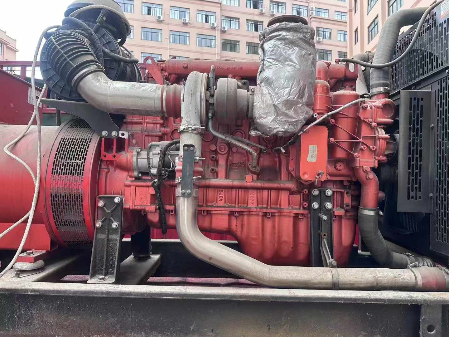 六枝特如何选择适合 600kW 柴油发电机组的过载保护器？